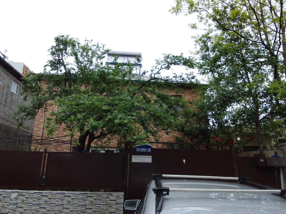 Jesis Batumi Hostel ภายนอก รูปภาพ